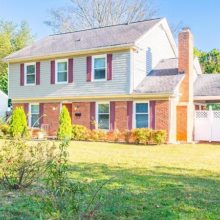 Centrally Located Spacious Abode Charlotte Exterior photo