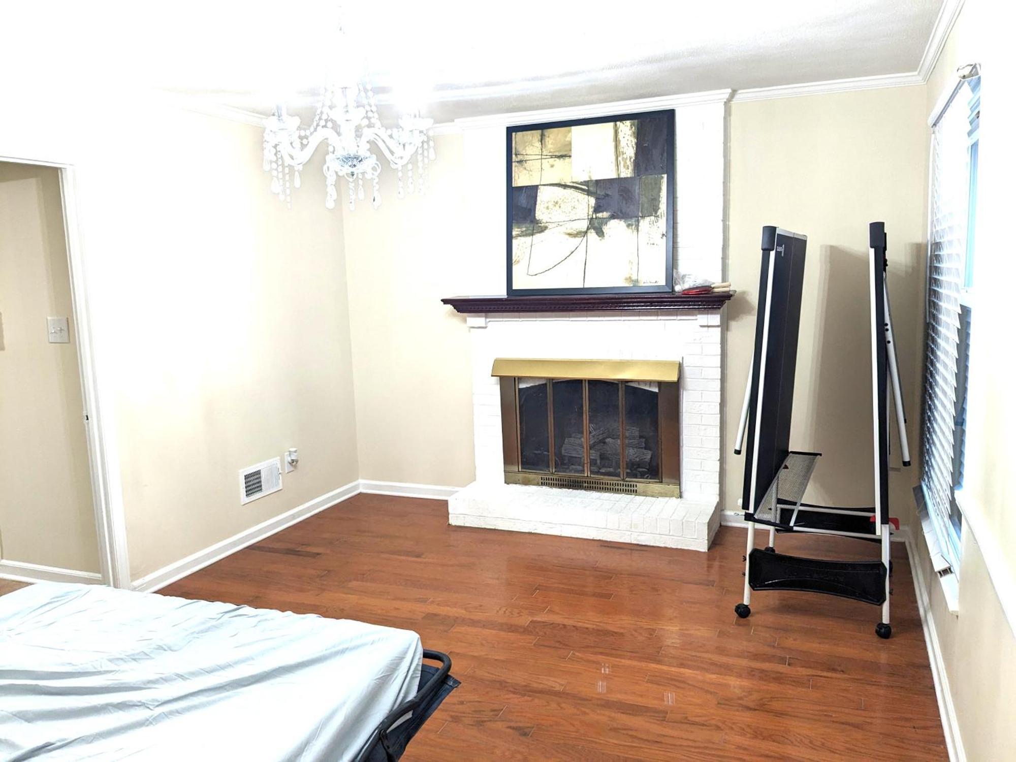 Centrally Located Spacious Abode * Charlotte
